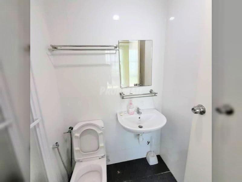 Service Residence for Rent at Vista Alam - Erin Yusof - Bathroom - PropertyGuru.com.my