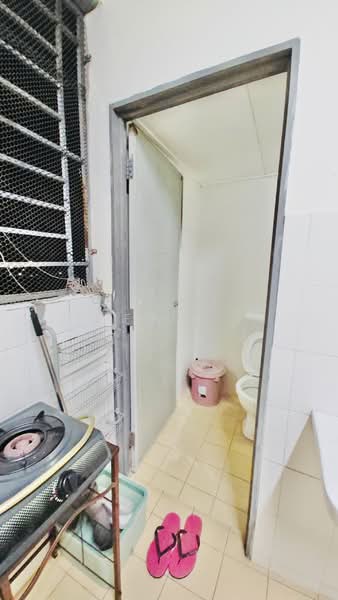 Apartment for Rent at Rimba 2 - Erin Yusof - Bathroom - PropertyGuru.com.my