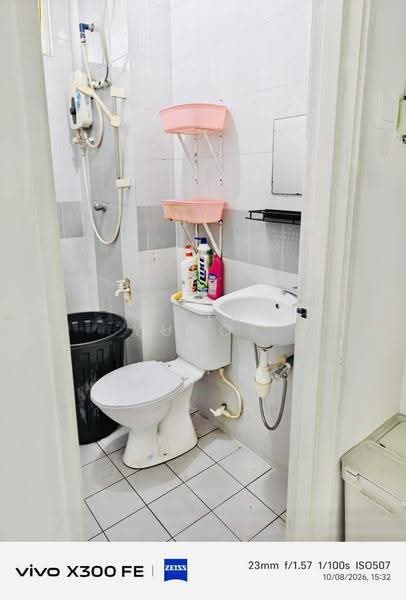 Pangsapuri untuk Disewa di 162 Residency - Erin Yusof - Bathroom - PropertyGuru.com.my