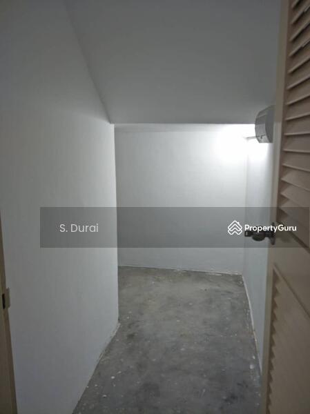 For Sale - Masai Kampung Plentong Baru 2.5 Storey End Lot With Land 10feet