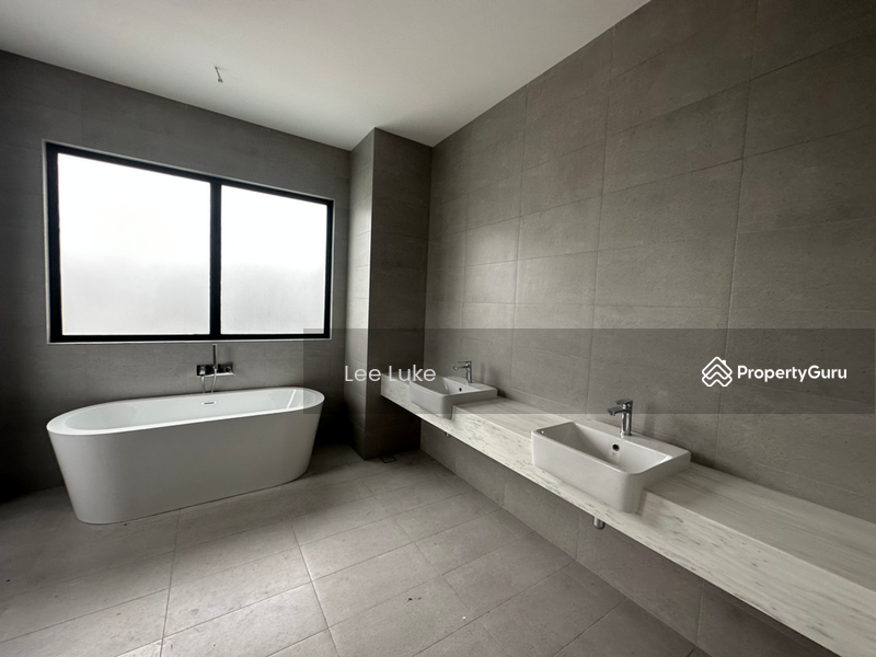 For Sale - Bungalow at Bandar Tropicana Aman