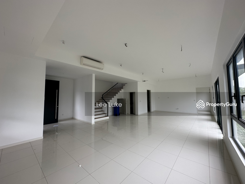 For Sale - Bungalow at Bandar Tropicana Aman