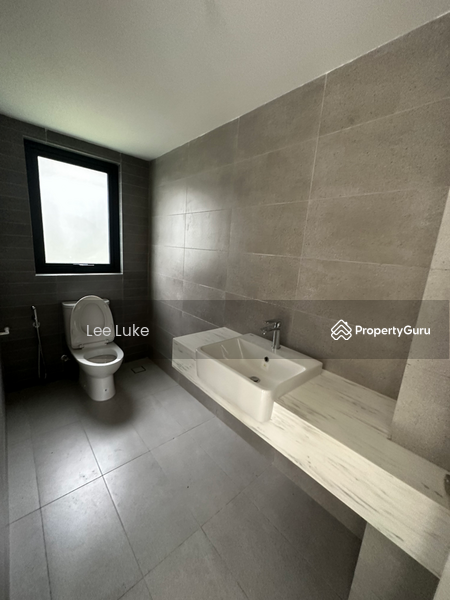 For Sale - Bungalow at Bandar Tropicana Aman