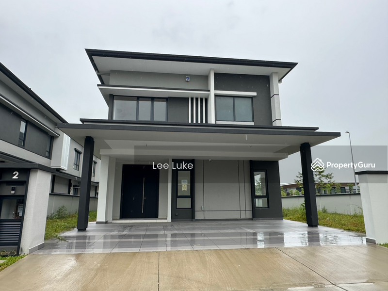 For Sale - Bungalow at Bandar Tropicana Aman