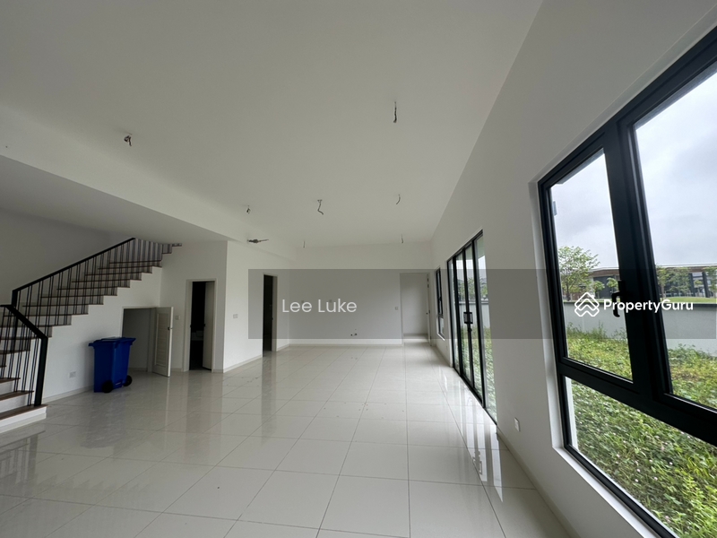 For Sale - Bungalow at Bandar Tropicana Aman