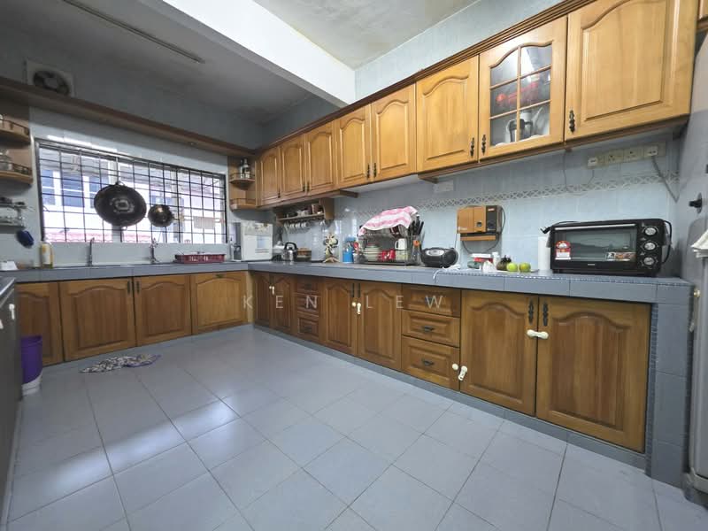 2-storey Terraced House for Sale in Batu 9 (Cheras) - Ken Lew - Kitchen - PropertyGuru.com.my