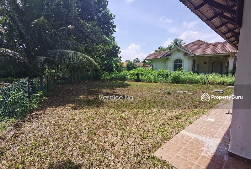 Untuk Dijual - Pantai Sepang Putra