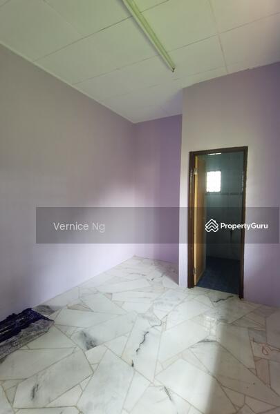 Untuk Dijual - Pantai Sepang Putra