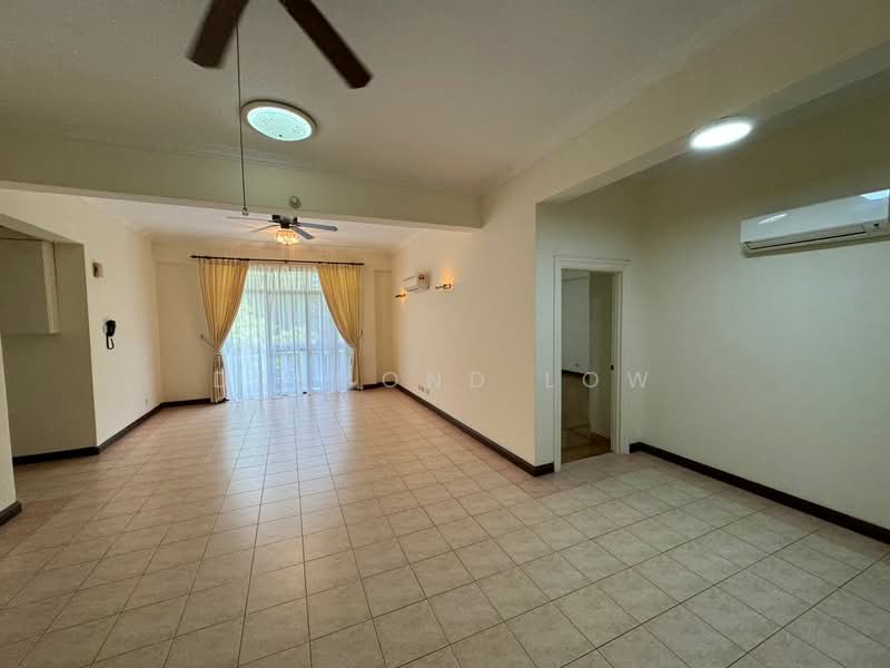 Kondominium untuk Disewa di Regal Villa - Desmond Low - Living Room - PropertyGuru.com.my