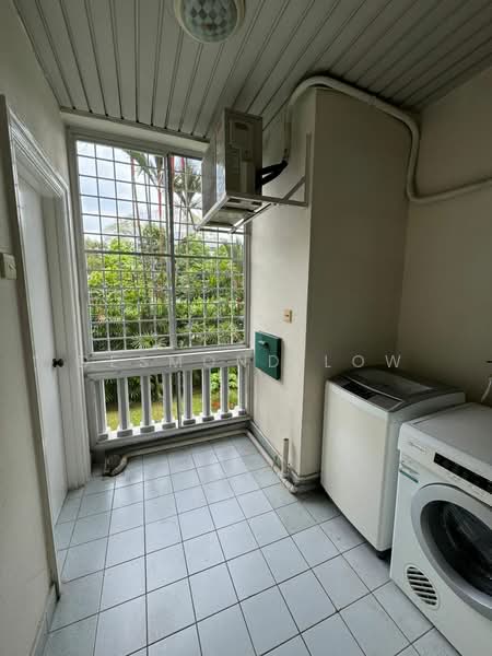 Kondominium untuk Disewa di Regal Villa - Desmond Low - Balcony - PropertyGuru.com.my