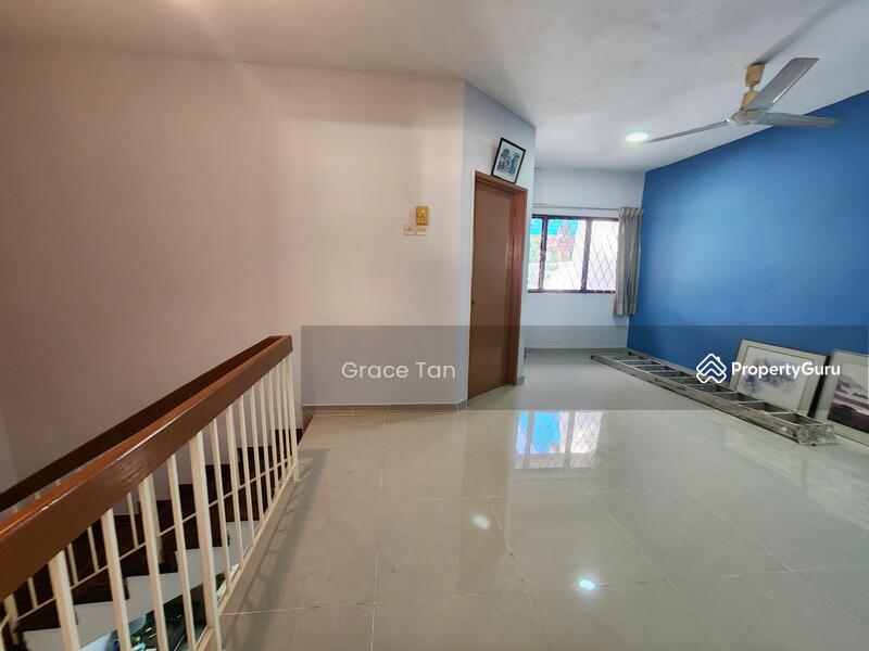 Untuk Disewa - Terrace house at Taman Mayang