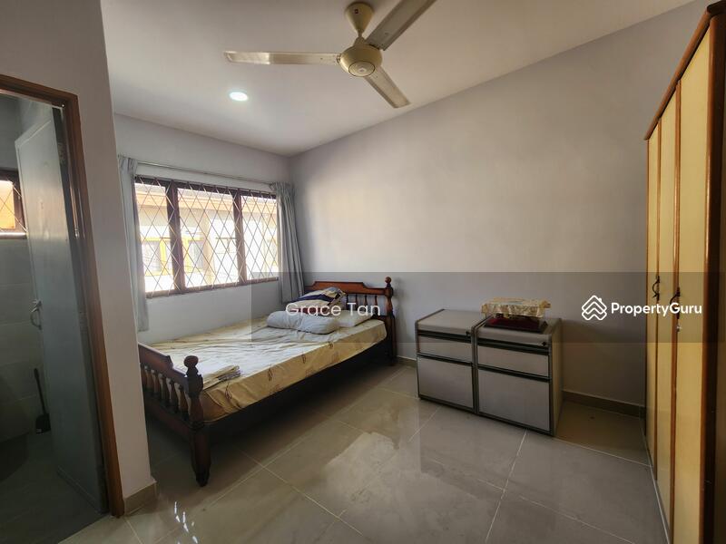 Untuk Disewa - Terrace house at Taman Mayang