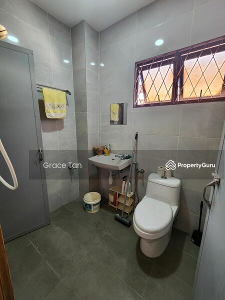 Untuk Disewa - Terrace house at Taman Mayang