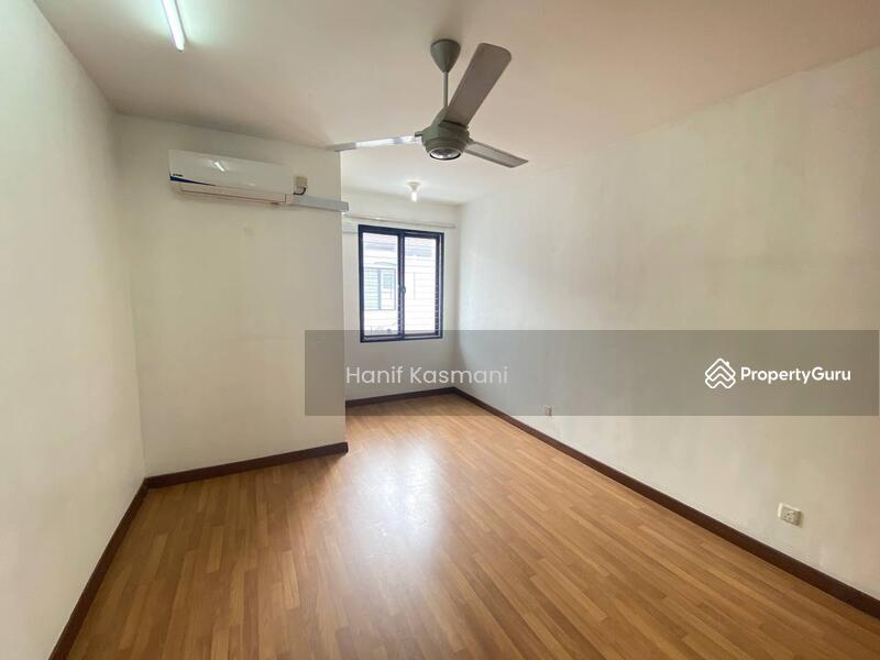 For Sale - Saffron Hills Denai Alam