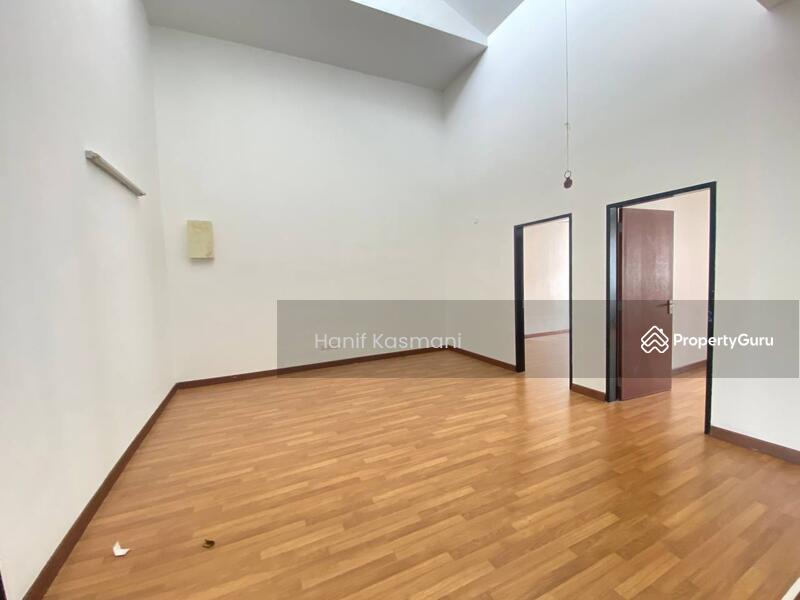 For Sale - Saffron Hills Denai Alam