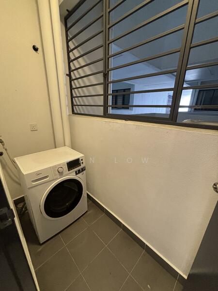 For Rent - The Holmes 2