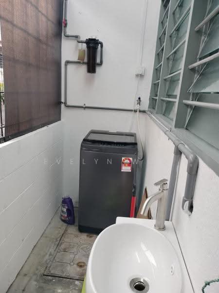Rumah Teres 2-Tingkat untuk Disewa di Seksyen 17 (Petaling Jaya) - Evelyn Woo - Exterior - PropertyGuru.com.my