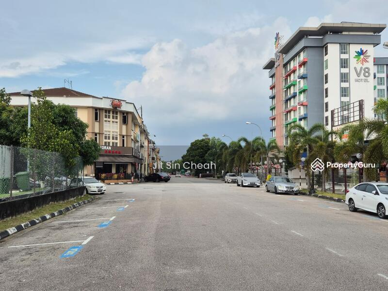 For Sale - Nusa Bestari Jalan Jati 2 Facing V8 Hotel near Mcd Hong Leong Bank Bestmart