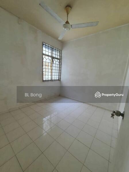 Rumah Flat untuk Dijual di Taman Cheng Ria - BL Bong - PropertyGuru.com.my
