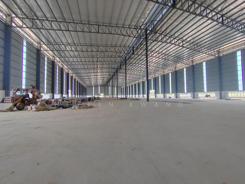 For Rent - Near Shah Alam & Klang Detached Warehouse with Loading Bays For Rent