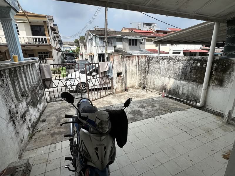 2-storey Terraced House for Rent in Taman Sri Rampai (Wangsa Maju) - Brackson Loh - Exterior - PropertyGuru.com.my