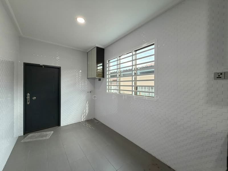 Semi-D house at Taman Saujana Permai untuk Untuk Dijual - RM 550,000, Mac 2026 - PropertyGuru.com.my
