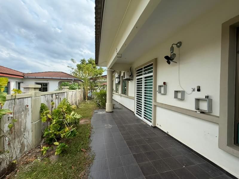 Semi-D house at Taman Saujana Permai untuk Untuk Dijual - RM 550,000, Mac 2026 - PropertyGuru.com.my