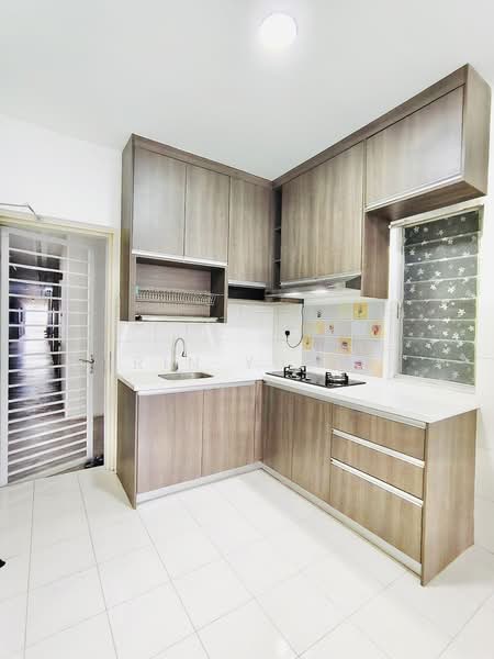 Apartment for Rent at Jalilmas - Erin Yusof - Kitchen - PropertyGuru.com.my