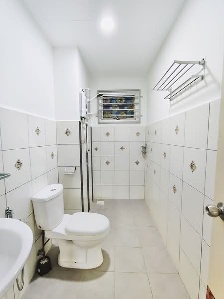 Apartment for Rent at Jalilmas - Erin Yusof - Bathroom - PropertyGuru.com.my