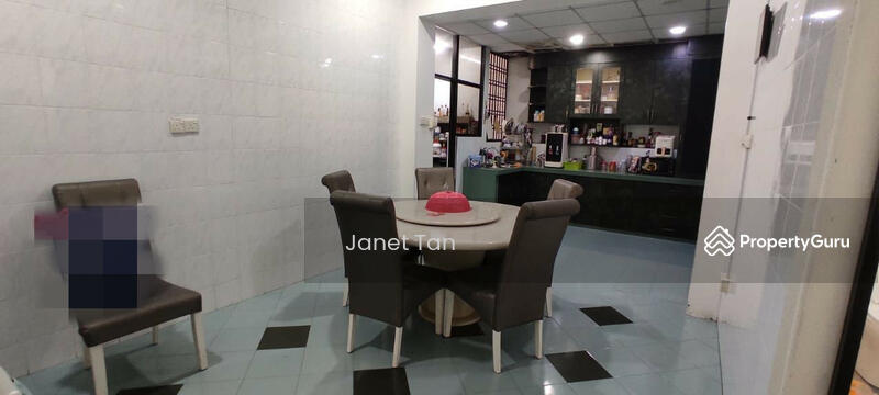 Untuk Dijual - Batu Pahat Taman Bukit Perdana 2 Storey Semi-D House
