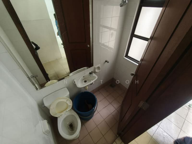Rumah Teres 2-Tingkat untuk Dijual di Bukit Rahman Putra (Sungai Buloh) - Vincent Goh - Bathroom - PropertyGuru.com.my