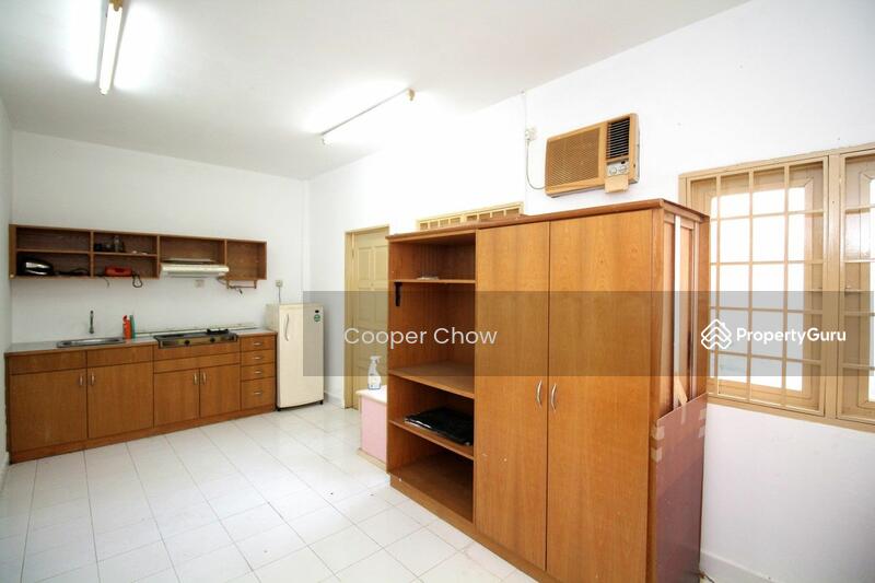 Untuk Dijual - Terrace house at Seksyen 19
