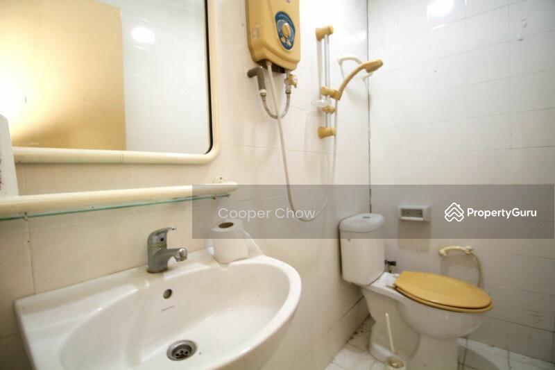 Untuk Dijual - Terrace house at Seksyen 19