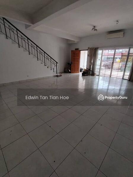 For Sale - Ariana Clover