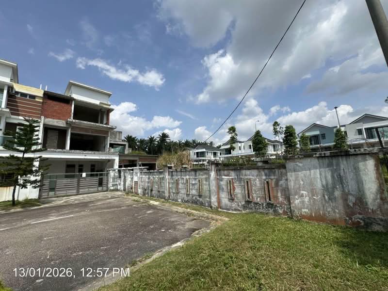 Rumah Berkembar untuk Dijual di Setia Tropika (Johor Bahru) - Allen . - Exterior - PropertyGuru.com.my