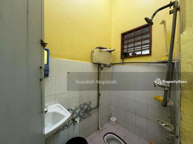 Untuk Dijual - Parit Raja, Batu Pahat