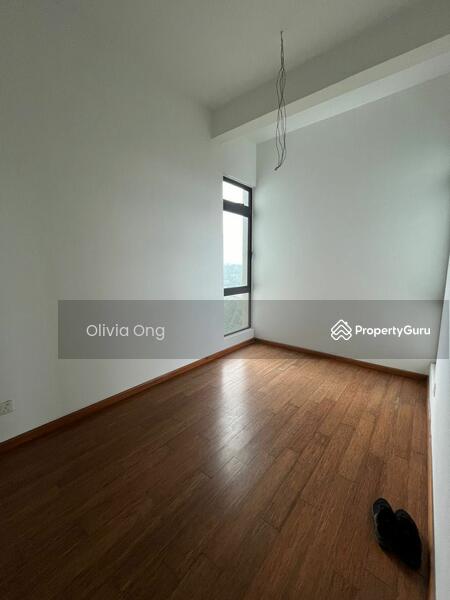 For Sale - Molek Pine 4