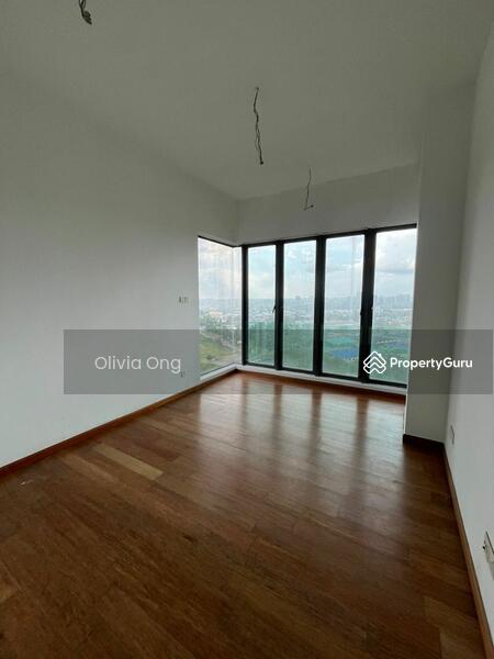 For Sale - Molek Pine 4