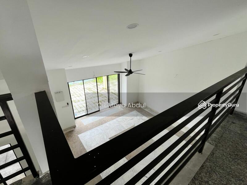 Untuk Dijual - 1.5 Storey Bungalow, Bandar Rinching, Semenyih