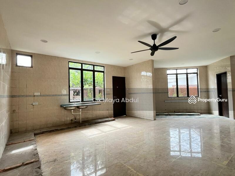 Untuk Dijual - 1.5 Storey Bungalow, Bandar Rinching, Semenyih