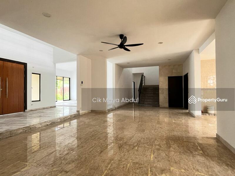 Untuk Dijual - 1.5 Storey Bungalow, Bandar Rinching, Semenyih