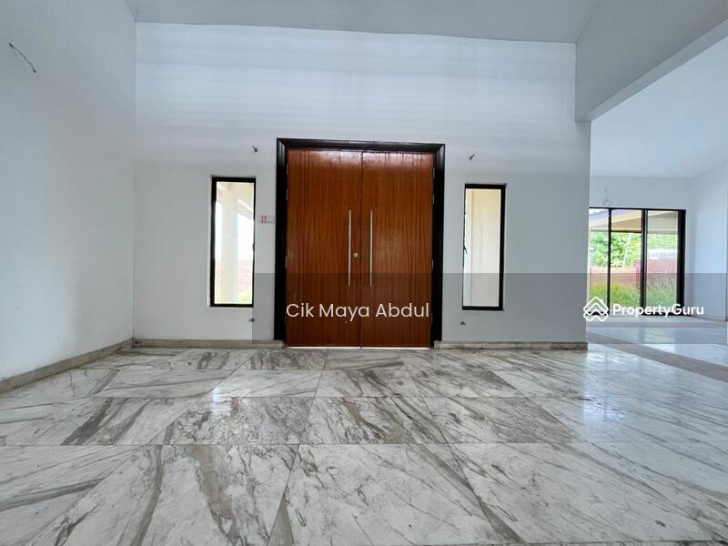 Untuk Dijual - 1.5 Storey Bungalow, Bandar Rinching, Semenyih