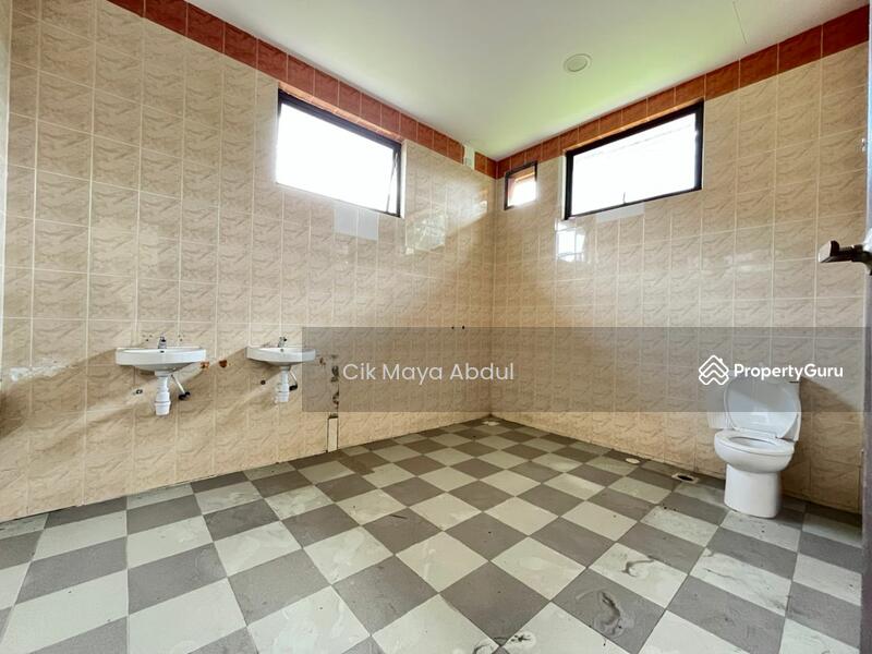 Untuk Dijual - 1.5 Storey Bungalow, Bandar Rinching, Semenyih