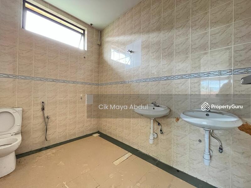 Untuk Dijual - 1.5 Storey Bungalow, Bandar Rinching, Semenyih