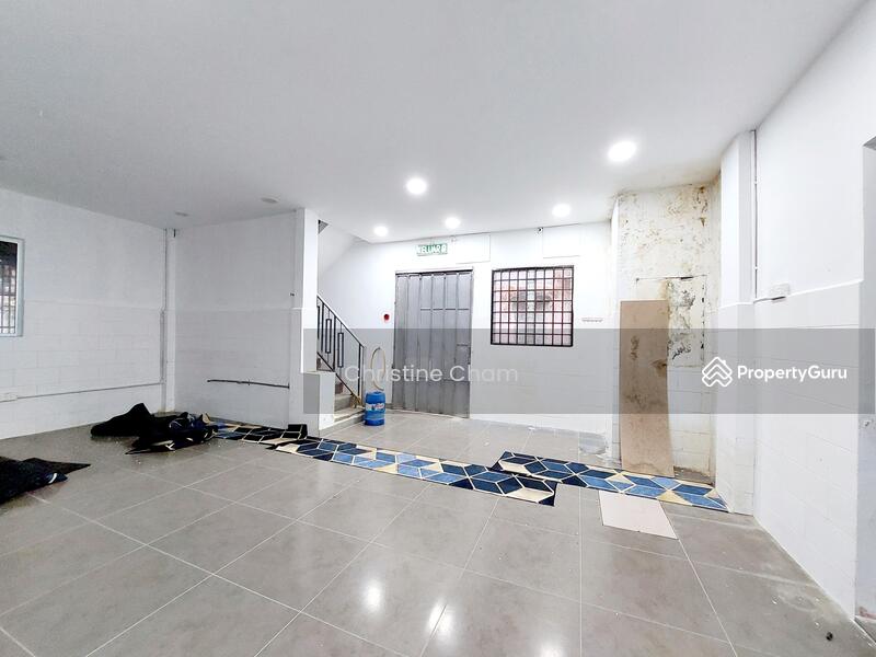 Untuk Disewa - Shop for Rent at Kota Tinggi