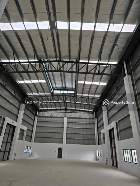 For Rent - Facing SILK 1.5 Storey Detached Factory