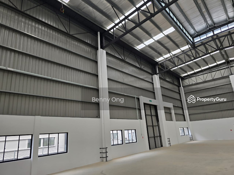 For Rent - Facing SILK 1.5 Storey Detached Factory