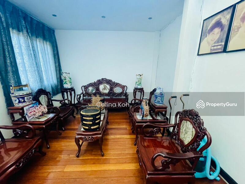 3-storey Terraced House for Sale in Valencia (Sungai Buloh) - Celina Koh - PropertyGuru.com.my