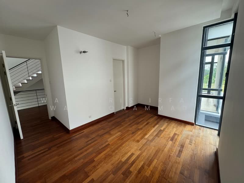 For Sale - 3 STOREY SEMI-D SENNA RESIDENCE PRESINT 12 PUTRAJAYA