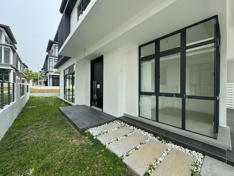 For Sale - 3 STOREY SEMI-D SENNA RESIDENCE PRESINT 12 PUTRAJAYA